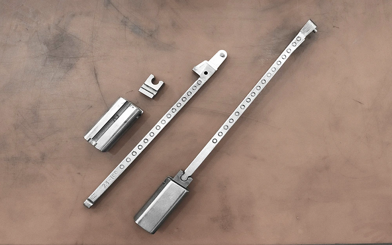 Mold-Lifter-in-Injection-Molding