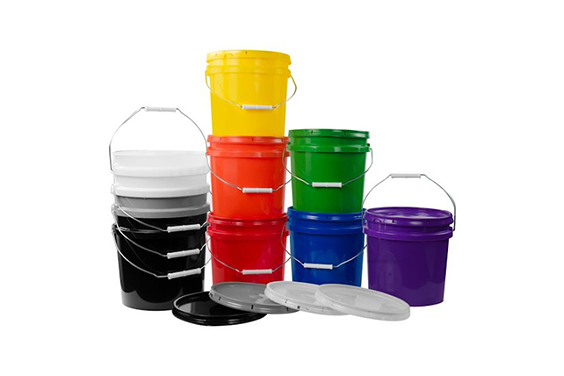 Colorful-Plastic-Buckets-with-Lids