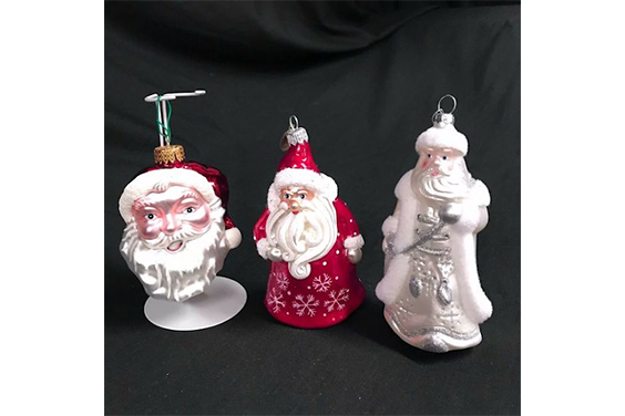 Christmas-Santa-hollow-ornaments