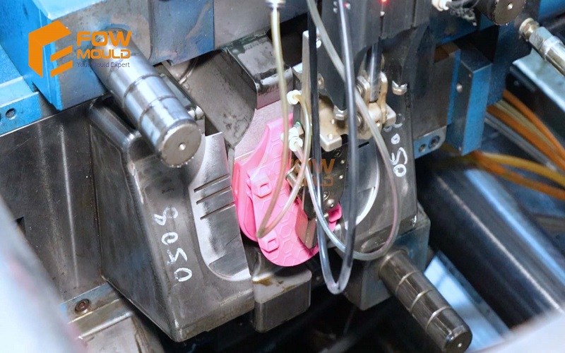 Nylon injection molding process