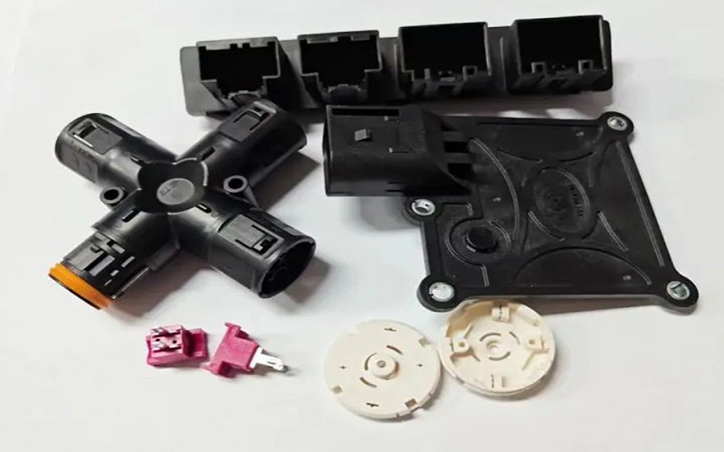 pbt injection molding parts