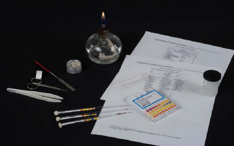 Common Plastics Pyrolysis Products Testing with Litmus and PH Papers
