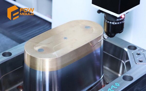 Plastic Container Mold: Techniques Analysis - FOW Mould