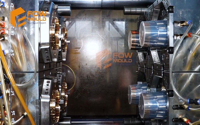 multi cavity injection molding